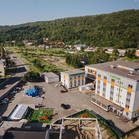 Typton Hotel&Spa Medzilaborce Екстериор снимка