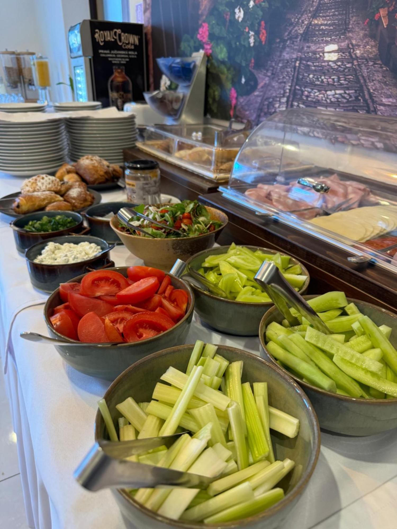 Typton Hotel&Spa Medzilaborce Екстериор снимка